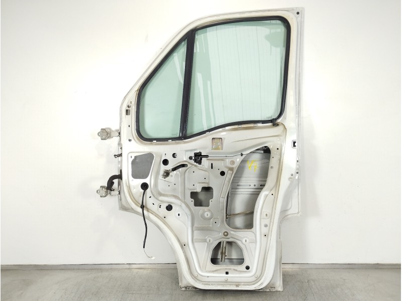 Recambio de puerta delantera derecha para renault mascott 3.0 diesel referencia OEM IAM MASCOTT  