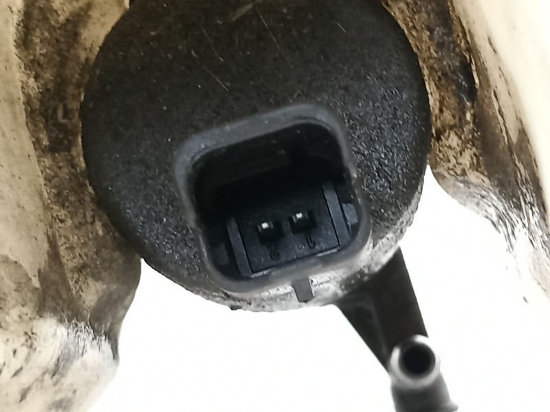Recambio de deposito limpia para renault mascott 3.0 diesel referencia OEM IAM 7700315464 7700813676 