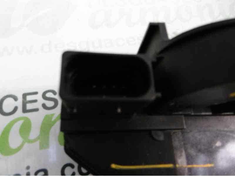 Recambio de cerradura puerta trasera derecha para chevrolet aveo berlina hatchback lt+ referencia OEM IAM 13579546  