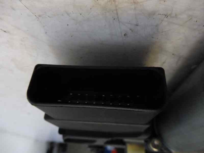 Recambio de motor elevalunas trasero derecho para volkswagen passat berlina (3b2) comfortline syncro / 4motion referencia OEM IA