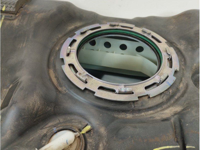 Recambio de deposito combustible para hyundai i30 (pd) n project c referencia OEM IAM 31171G4000 31100S0000 