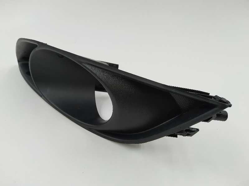 Recambio de rejilla paragolpes izquierda para toyota auris luna+ referencia OEM IAM 8148202040  