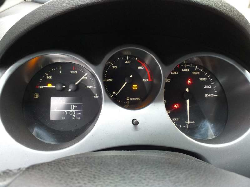 Recambio de cuadro instrumentos para seat altea xl (5p5) freetrack referencia OEM IAM 1P0920810F  