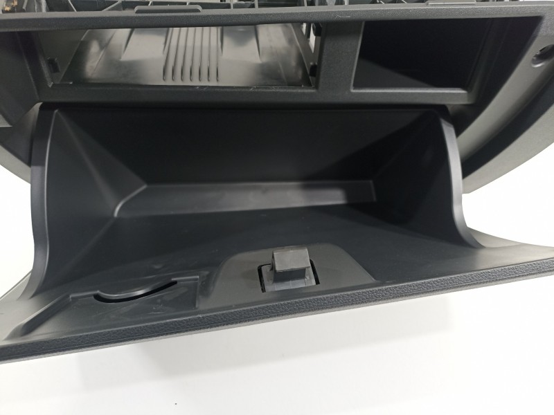 Recambio de guantera para seat arona xperience referencia OEM IAM 6F1857103N  