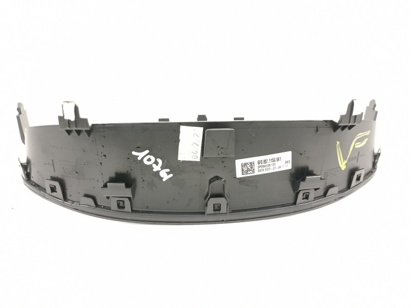 Recambio de moldura para seat arona xperience referencia OEM IAM 6F0857115G041  