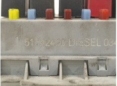 Recambio de caja reles / fusibles para alfa romeo gt (125) 1.9 jtd 16v 150/ progression referencia OEM IAM 51742420   2