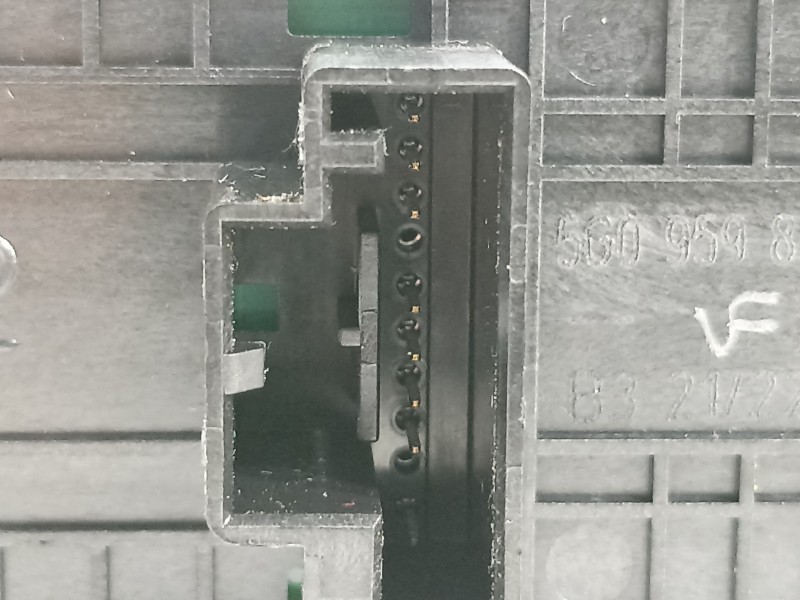 Recambio de mando elevalunas delantero izquierdo para seat arona xperience referencia OEM IAM 5G0959857F  