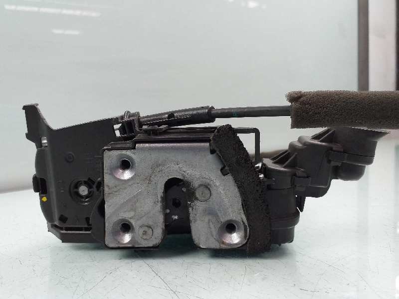 Recambio de cerradura puerta delantera izquierda para renault captur dynamique referencia OEM IAM 805030788R  