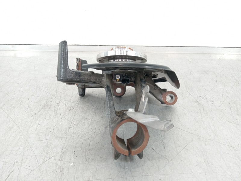 Recambio de mangueta delantera derecha para seat arona xperience referencia OEM IAM 2Q0407256AD  