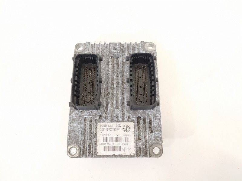 Recambio de centralita motor uce para fiat grande punto (199) 1.4 cat referencia OEM IAM 51798651  