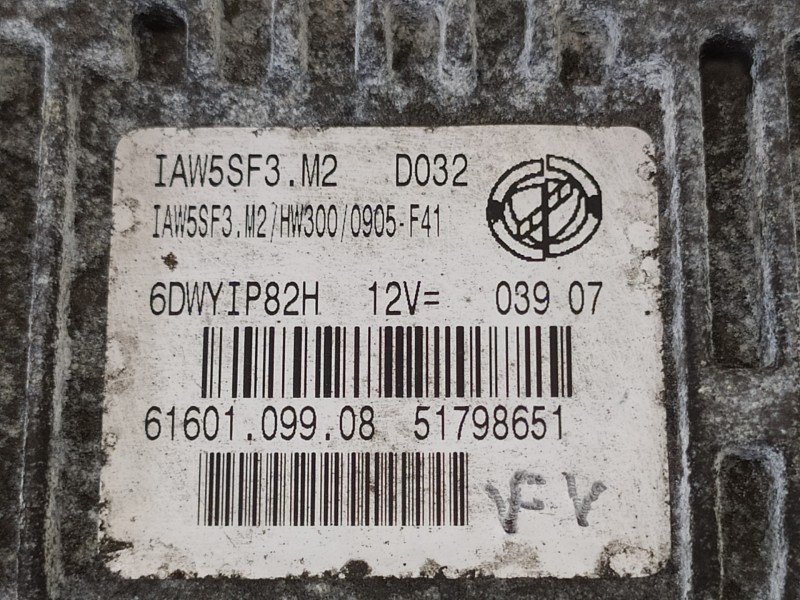 Recambio de centralita motor uce para fiat grande punto (199) 1.4 cat referencia OEM IAM 51798651  