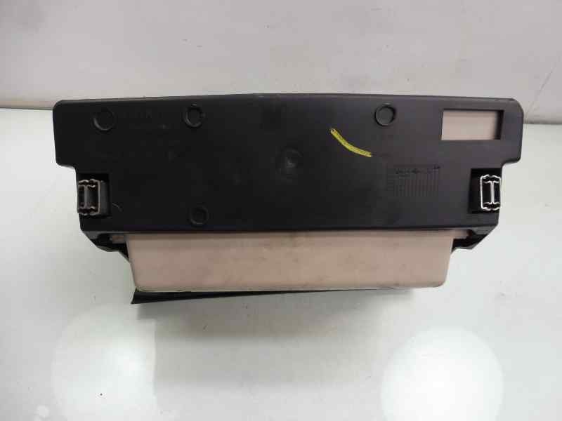 Recambio de guantera para renault captur dynamique referencia OEM IAM 685003033R  