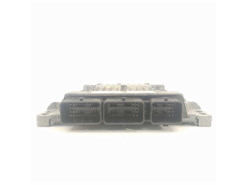 Recambio de centralita motor uce para ford fiesta (cb1) trend referencia OEM IAM 8V2112A650EB 5WS40584B 