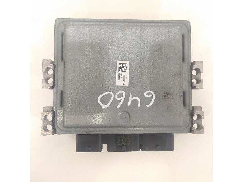 Recambio de centralita motor uce para ford fiesta (cb1) trend referencia OEM IAM 8V2112A650EB 5WS40584B 