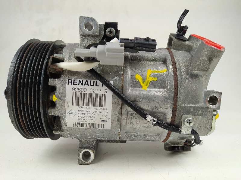 Recambio de compresor aire acondicionado para renault captur dynamique referencia OEM IAM 926000217R  