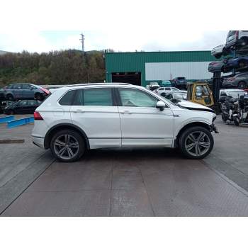 VOLKSWAGEN TIGUAN (AD1, AX1) de desguace
