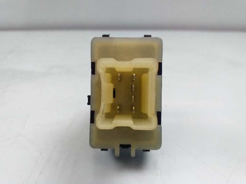 Recambio de mando elevalunas trasero izquierdo para renault captur dynamique referencia OEM IAM 254218614R  