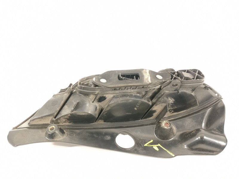 Recambio de piloto trasero derecho para lancia ypsilon (101) 1.2 8v referencia OEM IAM 51753384  