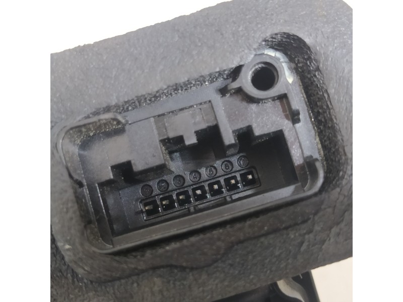 Recambio de cerradura puerta delantera derecha para volkswagen golf vi (5k1) advance referencia OEM IAM 5K1837016B  