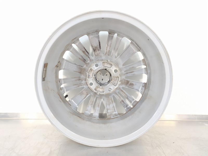 Recambio de llanta para peugeot 208 style referencia OEM IAM 9808137577  