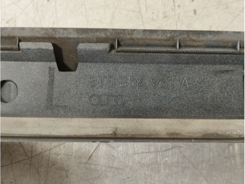 Recambio de faldon lateral para audi a5 coupe (8t) referencia OEM IAM 8T0854931  