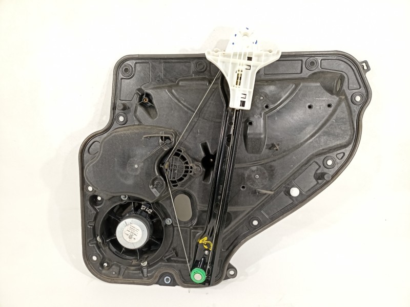 Recambio de elevalunas trasero izquierdo para volkswagen golf vi (5k1) advance referencia OEM IAM 5K4839729J 5K4839461A 5K095970