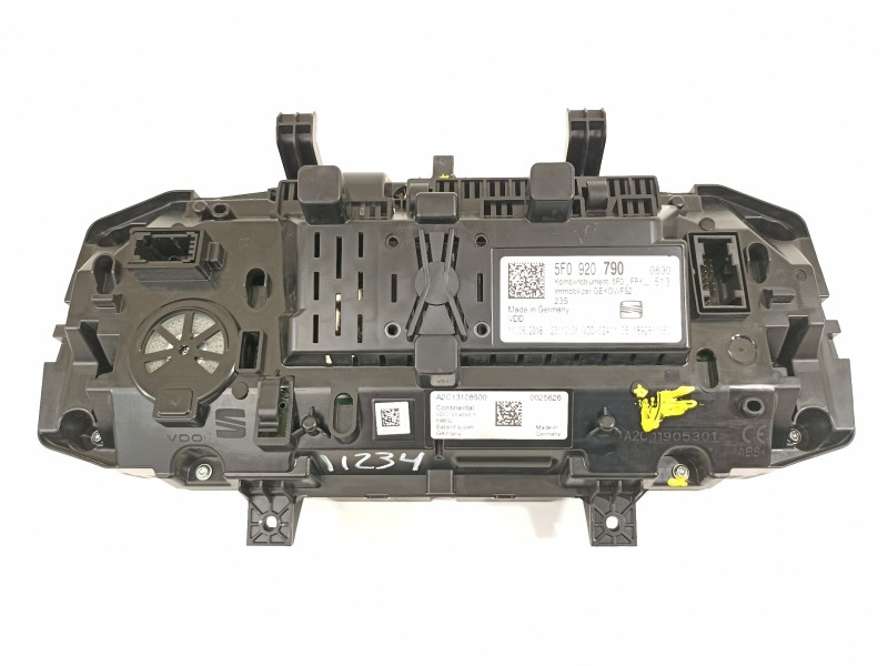 Recambio de cuadro instrumentos para seat leon st (5f8) style referencia OEM IAM 5F0920790  