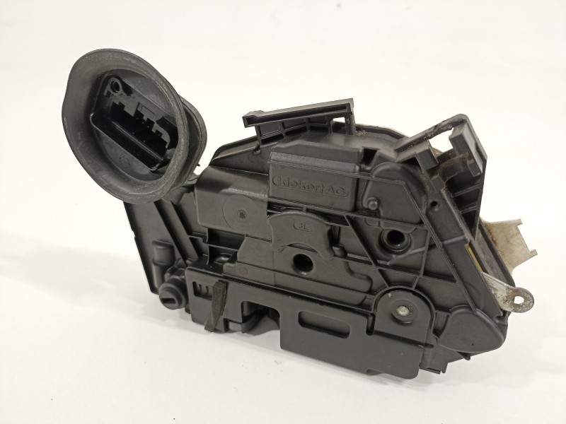 Recambio de cerradura puerta trasera izquierda para volkswagen golf vi (5k1) advance referencia OEM IAM 5K4839015H  