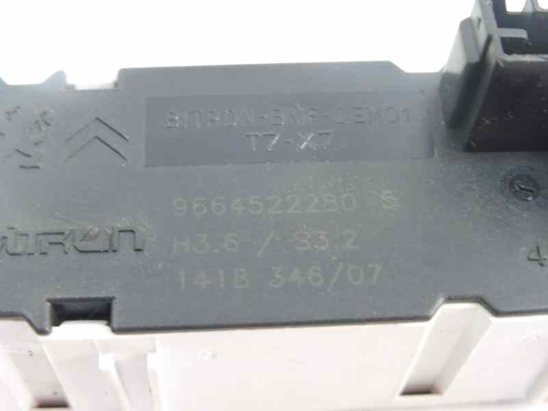 Recambio de pantalla multifuncion para peugeot 308 premium referencia OEM IAM 9664522280  