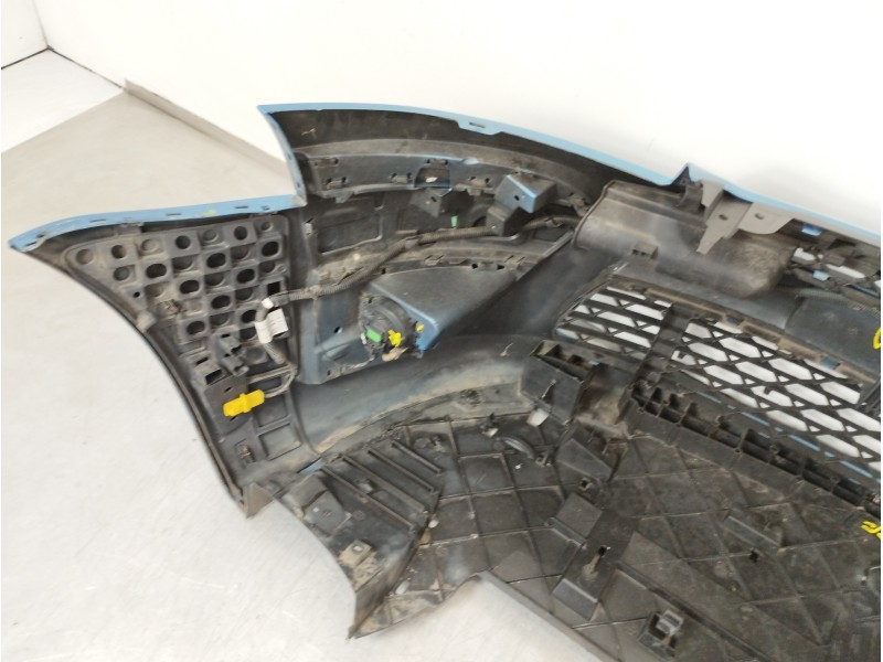 Recambio de paragolpes delantero para citroën c4 picasso seduction referencia OEM IAM 9680402277  