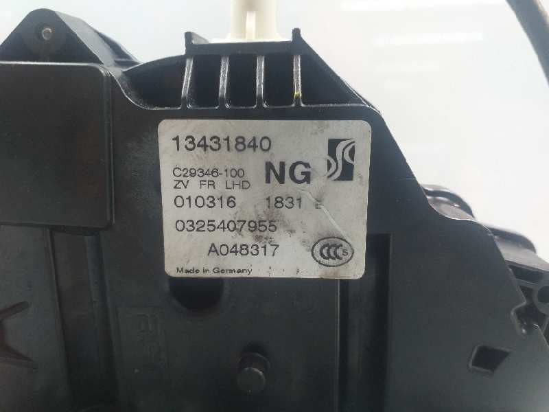 Recambio de cerradura puerta delantera derecha para opel corsa e business referencia OEM IAM 13431840  