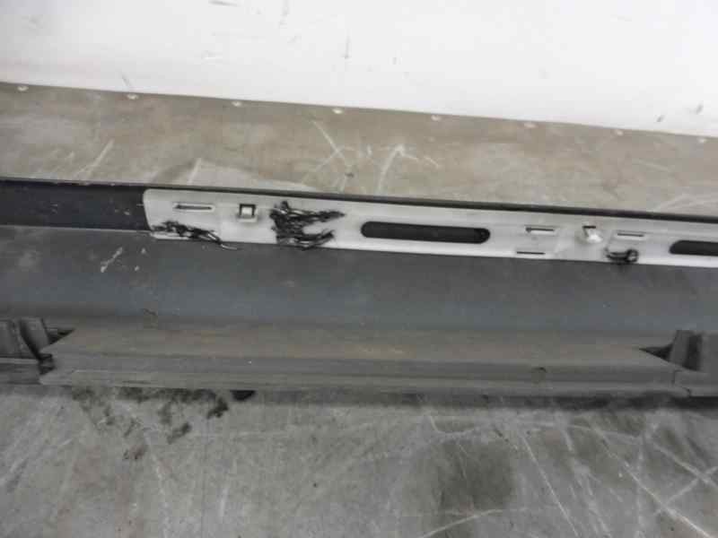 Recambio de faldon lateral para peugeot 208 gti referencia OEM IAM   