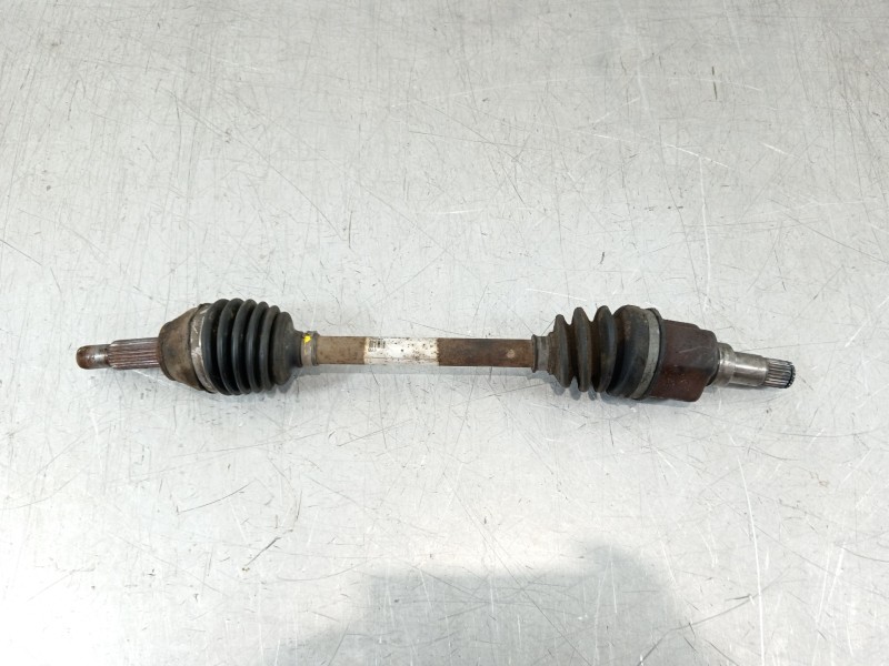 Recambio de transmision delantera izquierda para ford fiesta (cb1) ambiente referencia OEM IAM 8V513B437AAA  