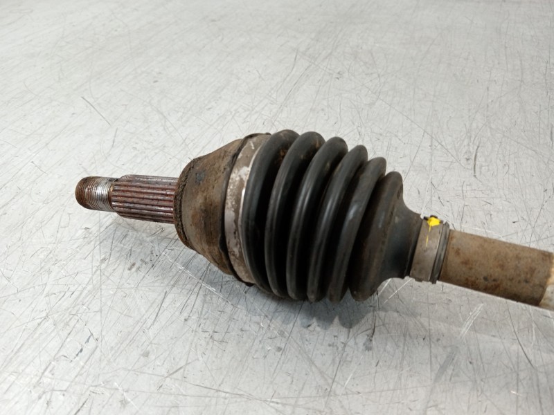 Recambio de transmision delantera izquierda para ford fiesta (cb1) ambiente referencia OEM IAM 8V513B437AAA  