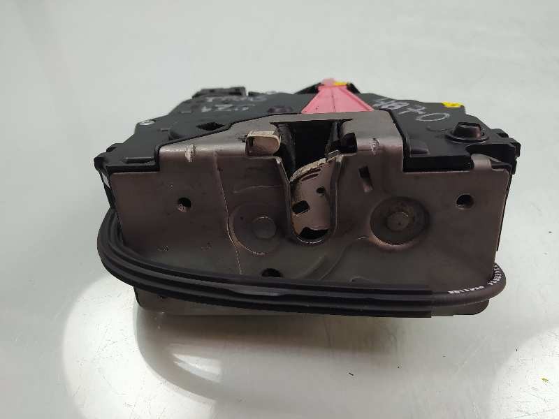 Recambio de cerradura puerta trasera izquierda para opel corsa e business referencia OEM IAM 13431842  