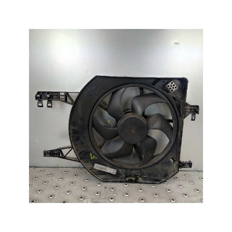 Recambio de electroventilador para renault trafic caja cerrada (ab 4.01) doble cabina l1h1 2,7t referencia OEM IAM 8200662039 93