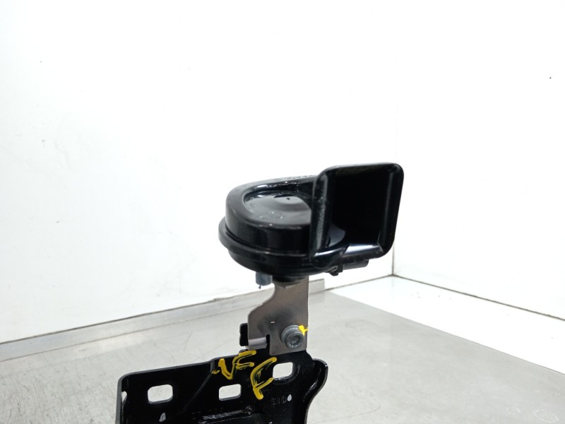 Recambio de refuerzo paragolpes delantero para seat arona xperience referencia OEM IAM 6F0807111B 6F0807109H 