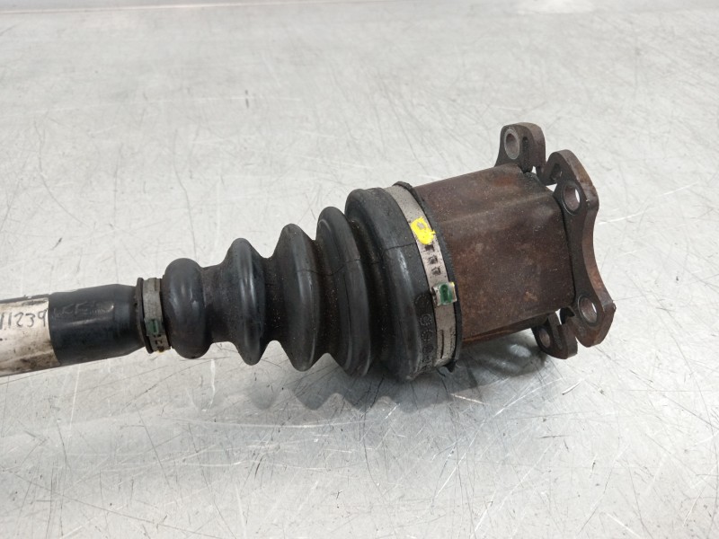 Recambio de transmision delantera izquierda para audi a4 berlina (8e) 1.9 tdi (96kw) referencia OEM IAM 8E0407271T  