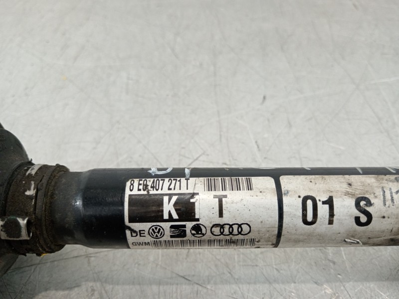 Recambio de transmision delantera izquierda para audi a4 berlina (8e) 1.9 tdi (96kw) referencia OEM IAM 8E0407271T  