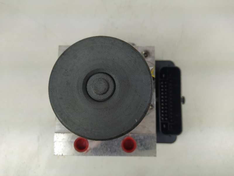Recambio de abs para hyundai i30 (gd) tecno referencia OEM IAM 58900A6230 A658920800 A658930800