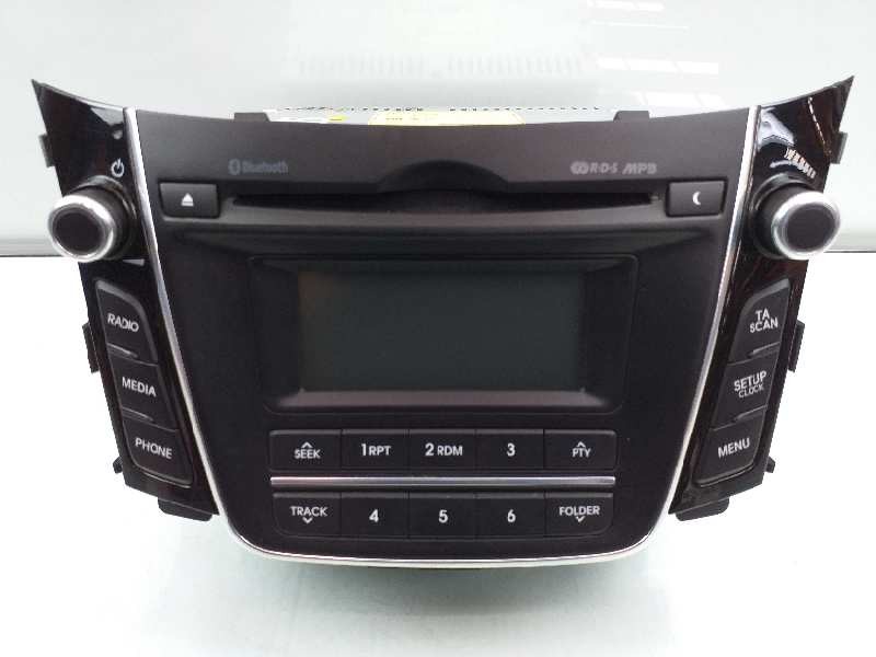 Recambio de sistema audio / radio cd para hyundai i30 (gd) tecno referencia OEM IAM 96170A6210GU  