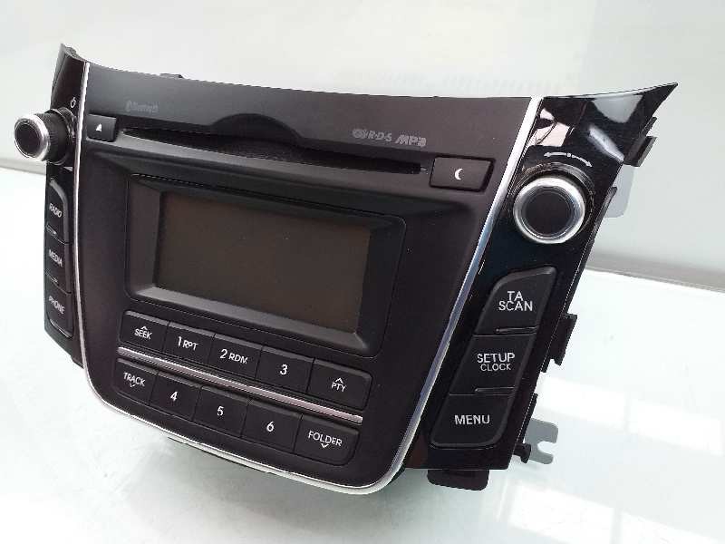 Recambio de sistema audio / radio cd para hyundai i30 (gd) tecno referencia OEM IAM 96170A6210GU  