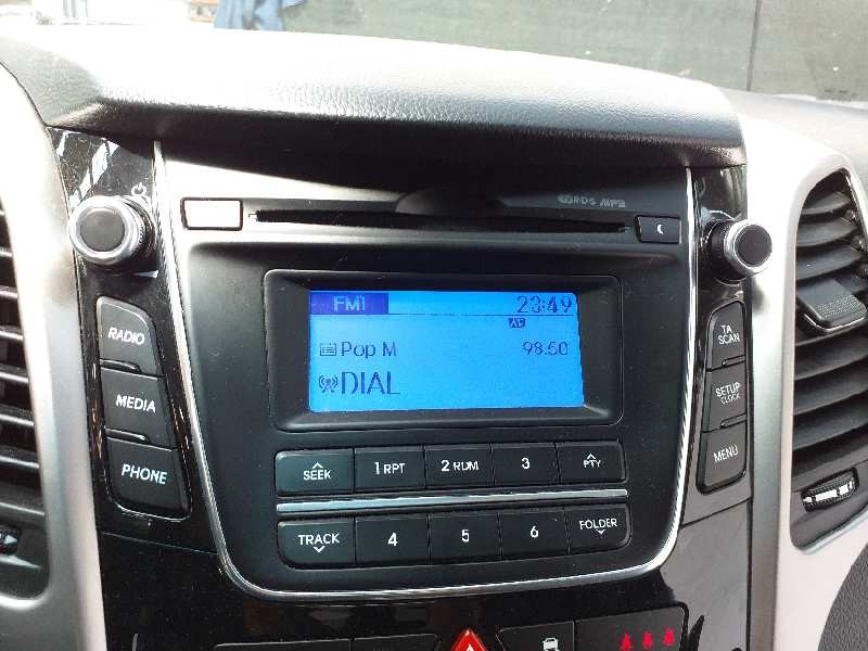 Recambio de sistema audio / radio cd para hyundai i30 (gd) tecno referencia OEM IAM 96170A6210GU  