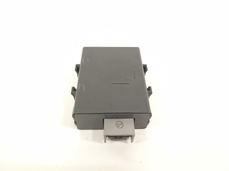 Recambio de modulo electronico para toyota land cruiser (j12) 3.0 d-4d gx referencia OEM IAM 8911160020  