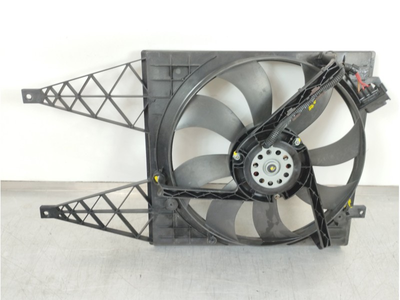 Recambio de electroventilador para seat ibiza (6l1) 1.4 tdi cat (bnm) referencia OEM IAM 6Q0121207L 885003035 