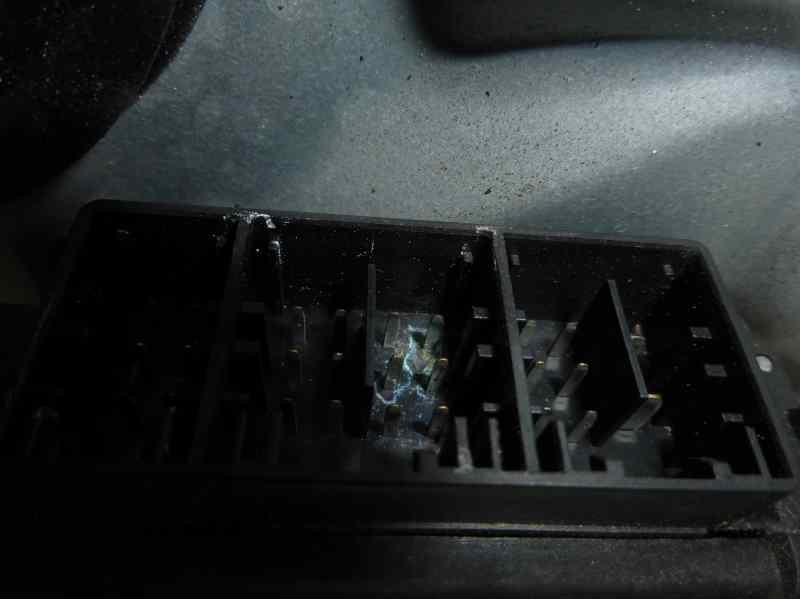 Recambio de elevalunas delantero derecho para seat ibiza (6l1) fórmula sport referencia OEM IAM 6L3837752AD 6Q2959801A 