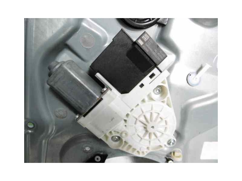 Recambio de elevalunas delantero derecho para seat ibiza (6l1) sport rider referencia OEM IAM 6L3837752CQ 6Q2959801A 