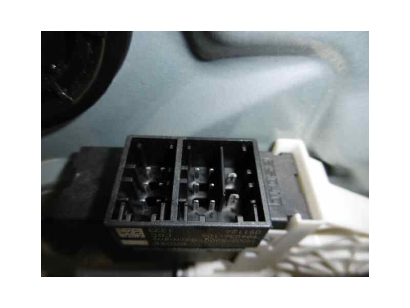 Recambio de elevalunas delantero derecho para seat ibiza (6l1) sport rider referencia OEM IAM 6L3837752CQ 6Q2959801A 