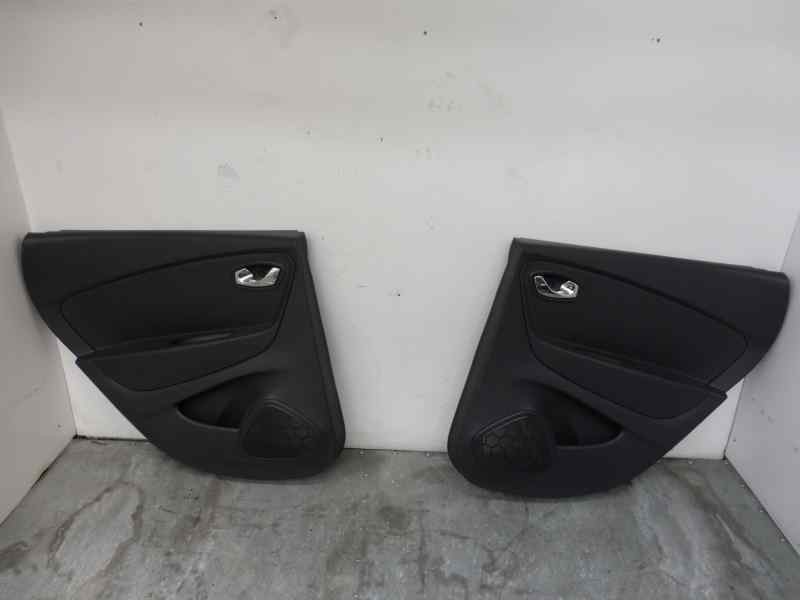 Recambio de juego asientos completo para renault captur zen referencia OEM IAM   