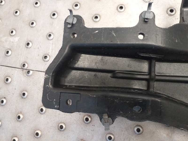 Recambio de refuerzo paragolpes trasero para hyundai i30 (gd) tecno referencia OEM IAM 86631A6000  